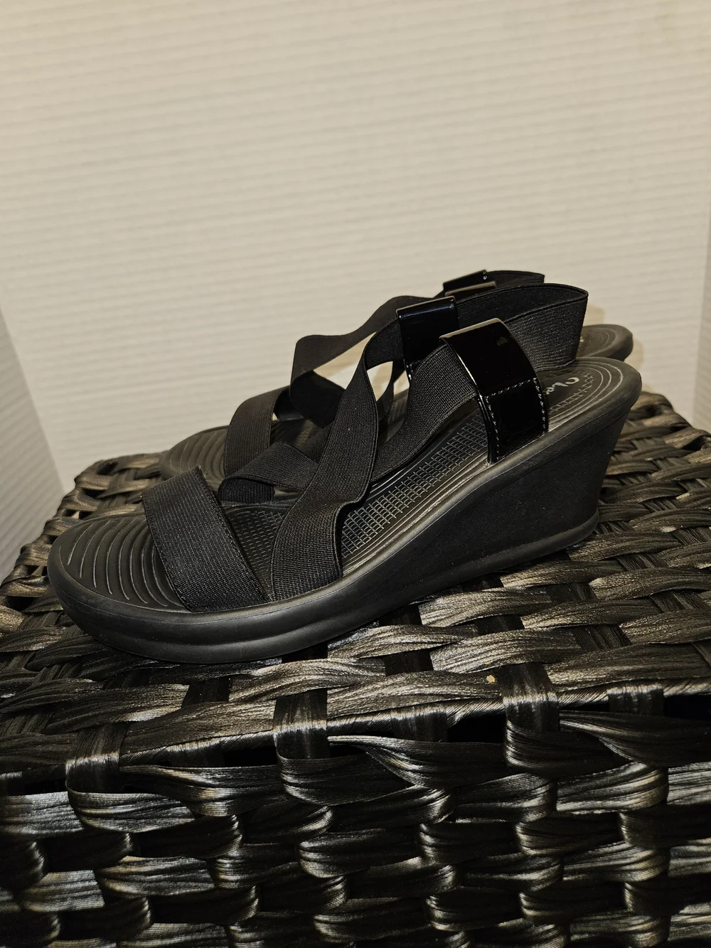 Skechers Black Elastic Strap Wedge Sandals